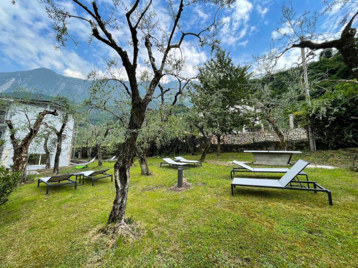 Hotel Stella Alpina มัลเชซิเน ภายนอก รูปภาพ
