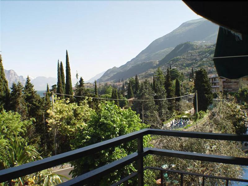 Hotel Stella Alpina มัลเชซิเน ภายนอก รูปภาพ